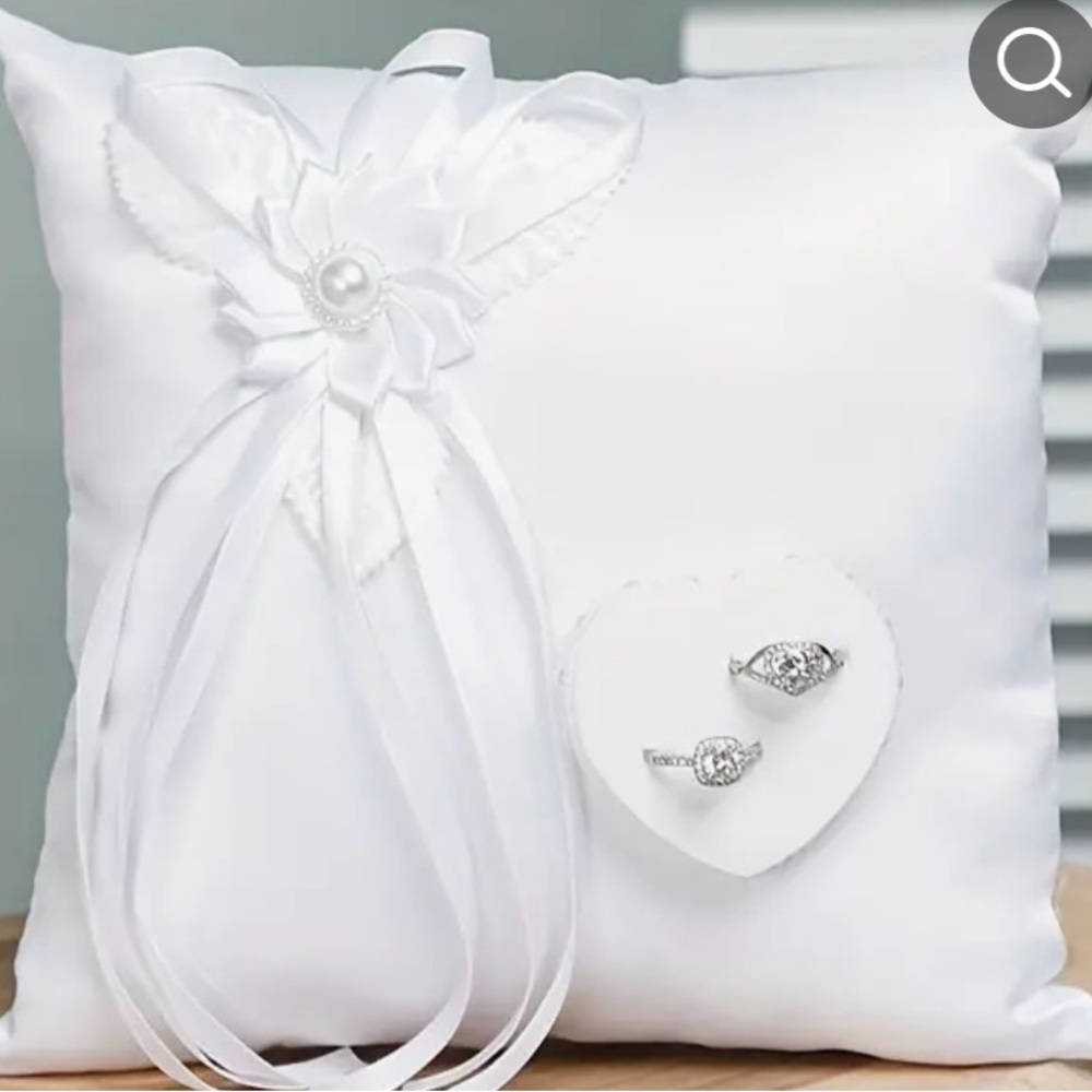 Ring bearer pillow